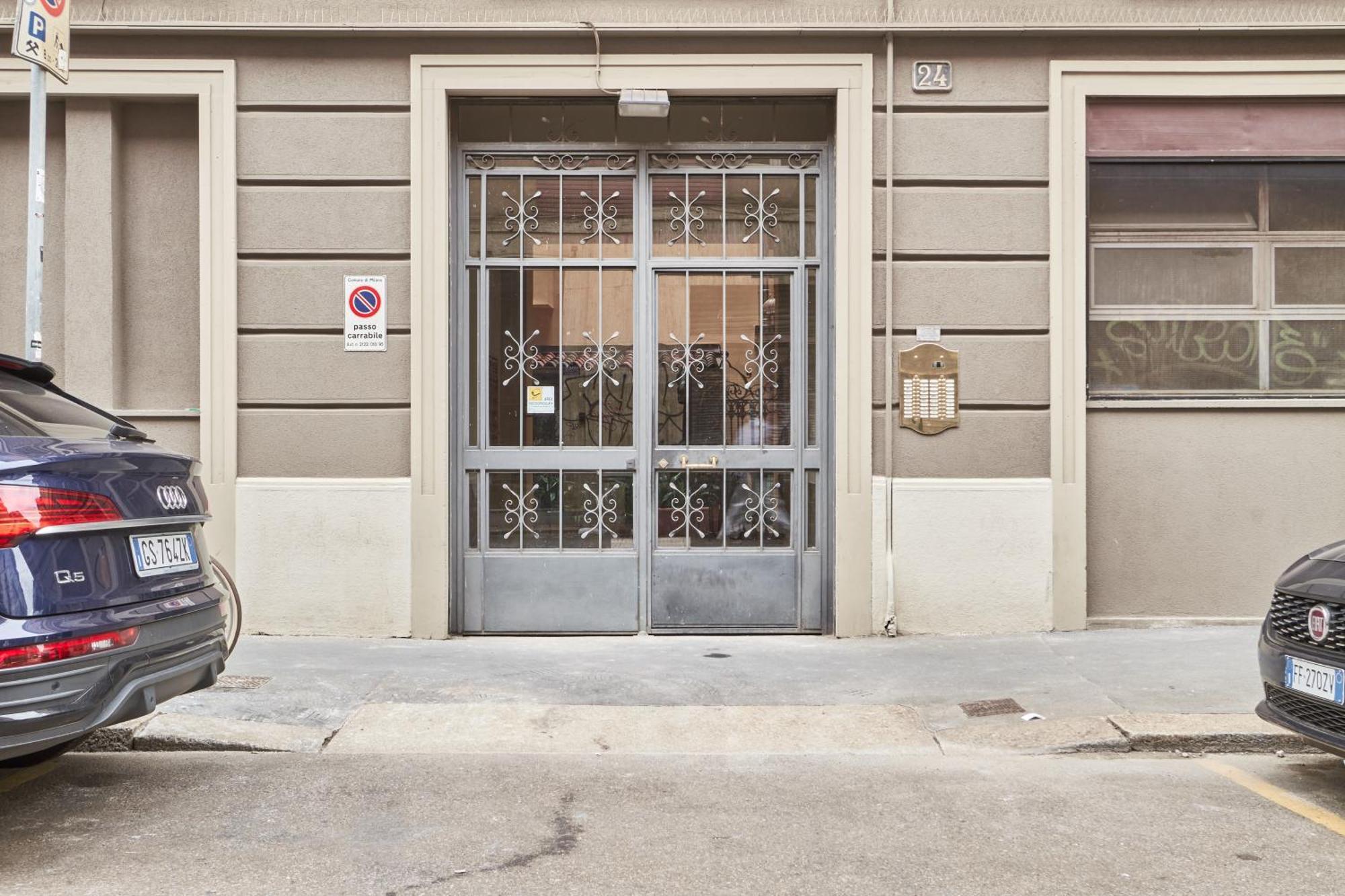 Elegante Appartamento Minimal Dai Tocchi Botanici Mailand Exterior foto
