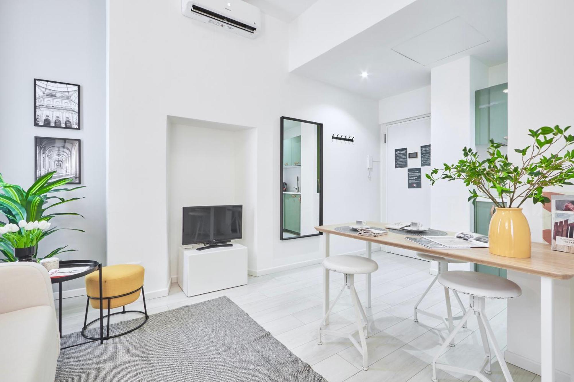 Elegante Appartamento Minimal Dai Tocchi Botanici Mailand Exterior foto